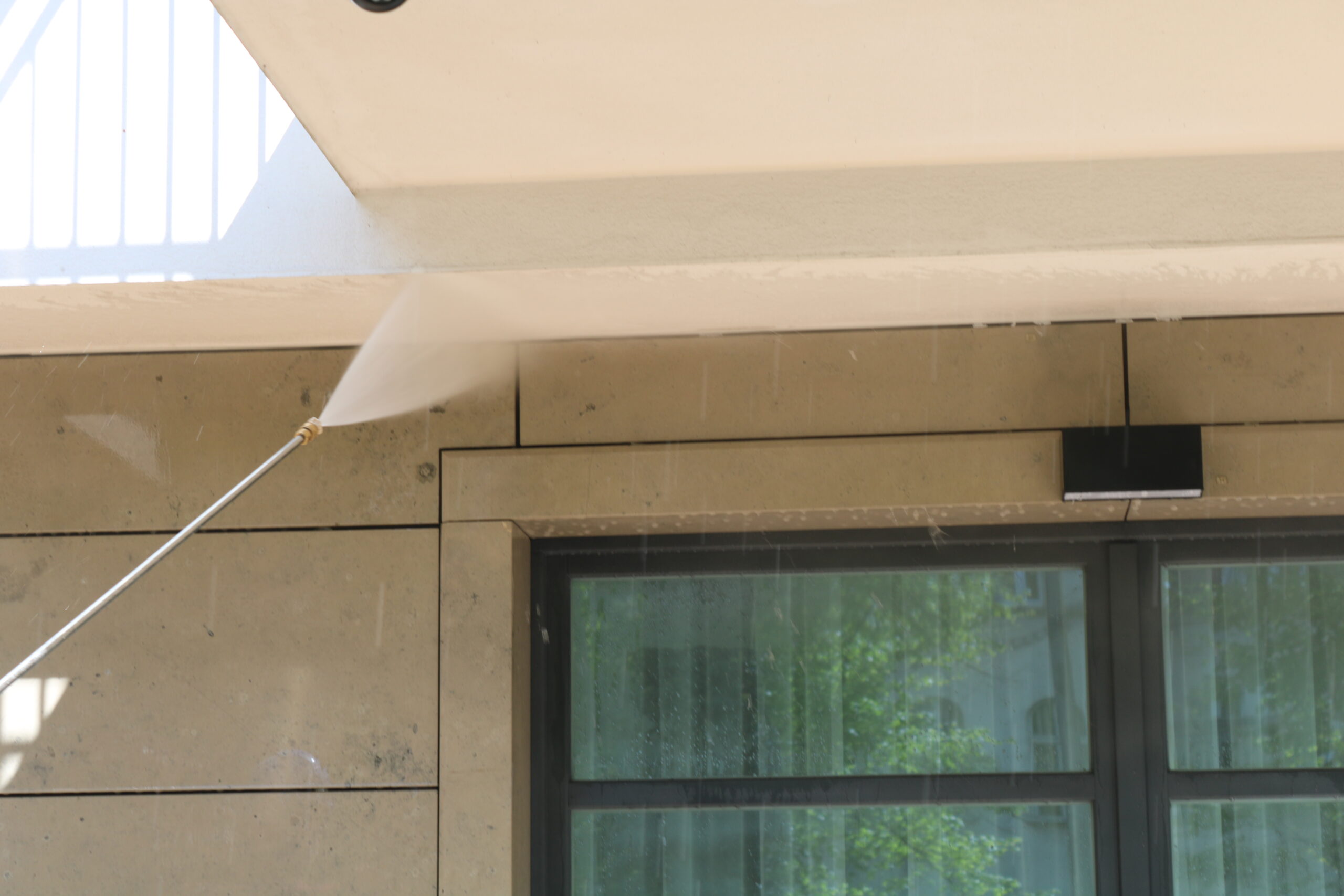 Skuteczne czyszczenie elewacji przy użyciu wody pod ciśnieniem – Trójmiasto